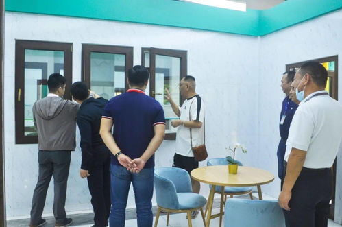 湖南省國防科技工業(yè)局技術(shù)開發(fā)中心領(lǐng)導(dǎo)蒞臨合和集團(tuán)參觀考察